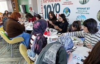 Yılın son resim atölyesi renkli anlara sahne oldu