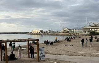 Fırtına sonrası Kuşadası’nda güneş yüzünü...