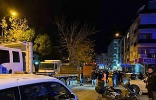 Kuşadası’nda belediye ekipleri karşı karşıya...