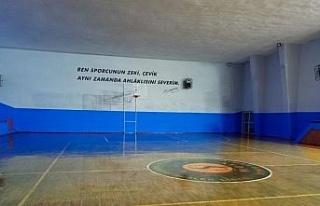 Mimar Sinan MTAL spor salonu yenilendi