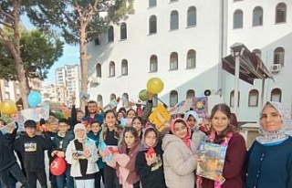 Öğrenciler camilerin tarihini yerinde öğreniyor