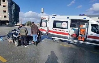 Otomobil ile çarpışan motosiklet sürücüsünün...