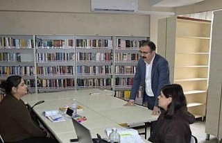 Sultanhisar Kaymakamı Ateş, kütüphanelerde çalışmaları...