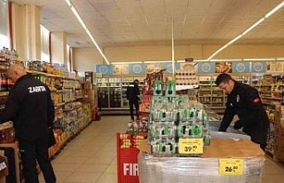 Sultanhisar’da zabıta ekipleri marketleri denetledi