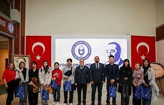 ADÜ Rektörü Kent, Tayvan Veteriner hekimlik öğrencilerini...
