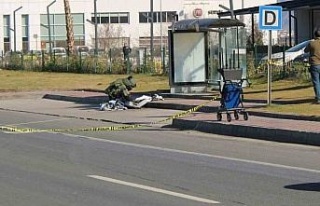 Alışveriş merkezindeki durakta şüpheli valiz...