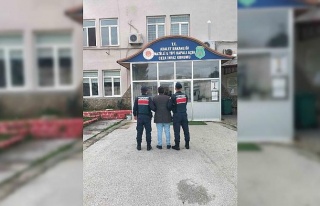 Evrakta sahtecilik ve zimmet suçundan aranan şahıs...