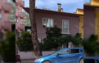 Yaşlı çift evinde bıçaklanarak öldürülmüştü:...