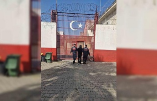 Hapis cezasıyla aranıyordu jandarmadan kaçamadı