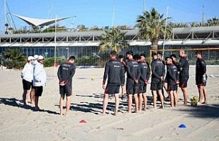 Plaj Futbolu Milli Takımı kamp için Kuşadası’nda
