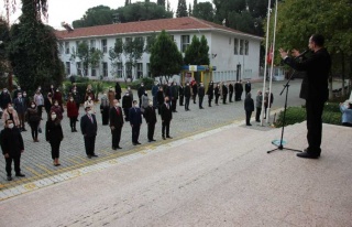 Aydın’Daki Okullarda Bayrak Töreni Yapıldı 