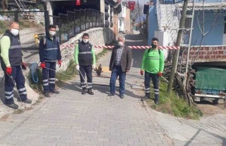 Efeler Belediyesi Karantinada Olan Sokağı İlaçladı...