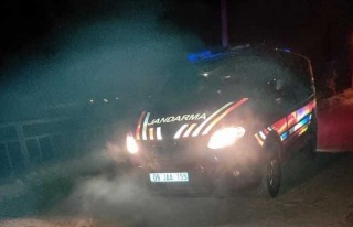 Kablo Hırsızları Muhtar Ve Mahalleliye Yakalandı...