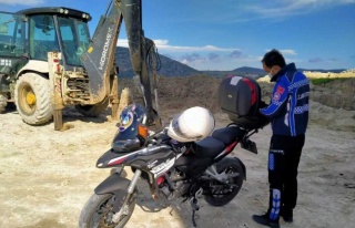 Kuşadası Belediyesi’Nden Kaçak Moloz Dökenlerle...