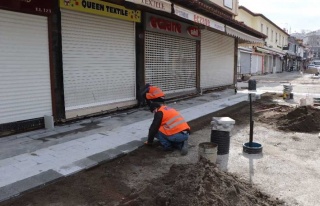 Kuşadası Çarşılarındaki Çalışmalar Sokağa...