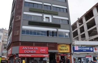 Kuşadası’Nda Kuaförde Çıkan Yangın Paniğe...