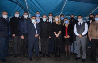 Kuşadası’Nda Temizlik İşçilerine Kahvaltı...