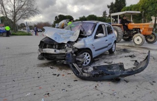 Kuşadası’Nda Trafik Kazası: 4 Yaralı 