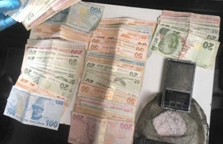 Uyuşturucu Tacirleri Mobil Park Ekiplerinden Kaçamadı...