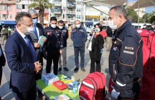 Vali Aksoy, Afad Çadırını Ziyaret Etti 