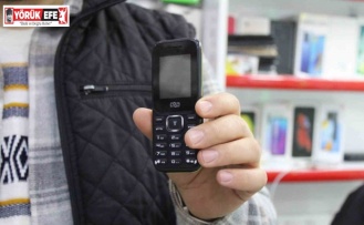 Depremler, tuşlu telefonlara rağbeti artırdı