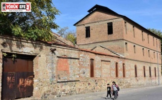 Başkan Öndeş’ten tarihi fabrikaya akademik dokunuş