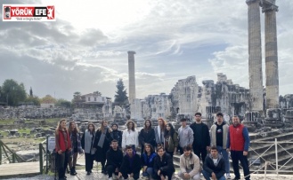 Didim’de gençler Apollon Tapınağı’nı gezdi