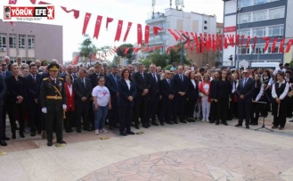 Aydın’da 29 Ekim kutlamaları çelenk sunma töreni başladı