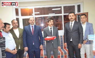 Didim Ülkü Ocakları’nda bayrak değişimi
