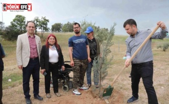 Engelli vatandaşlar ’Benim de bir ağacım var’ projesi çerçevesinde fidan dikti