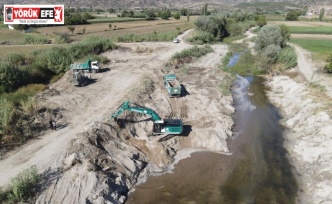 Karpuzlu’da yatak temizleme çalışmaları yapıldı