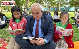 Nazilli’de bir kitap bir pencere okuma etkinliği düzenlendi