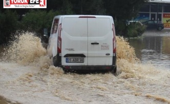 Efeler’de metrekareye 83 kilogram yağış düştü