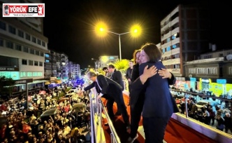 Nazilli’de CHP, zafer kutlaması yaptı
