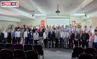 Efeler’de öğretmenlere yapay zeka eğitimi verildi