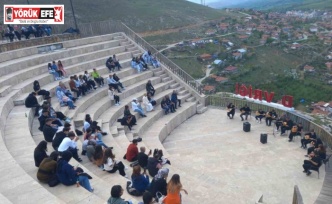 Üç şehir arasında kültür köprüsü kuran "Kültürler Buluşuyor" projesi bu kez Sivas’ta