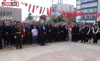Aydın’da 29 Ekim kutlamaları çelenk sunma töreni başladı