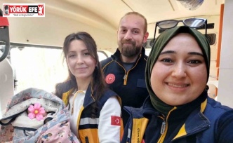 Bozdoğanlı ailenin bebeği ambulansta dünyaya geldi