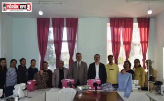 Kaymakam Ateş, Halk Eğitim kursiyerleriyle bir araya geldi