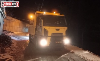 Aydın Büyükşehir Belediyesi ekiplerinden kar mesaisi