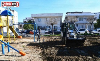 Söke Belediyesi parkları yenilemeye devam ediyor