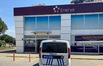 Enerya’nın yüksek faturasına isyan eden vatandaşı, polis sakinleştirdi