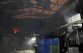 Zeytin fabrikasında çıkan yangın büyük çapta maddi hasara yol açtı