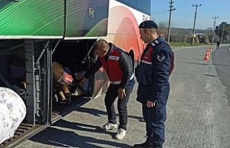 Yolcu otobüsünde uyuşturucu ile yakalandılar