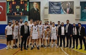 Potanın efeleri kendi evinde galip geldi