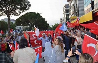 Erdoğan’ın zaferi Didim’de kutlandı