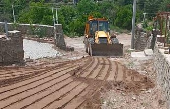 Nazilli Belediyesi Ketenova Mahallesi’nde yol çalışmalarına başladı