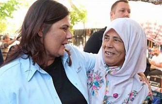 Başkan Çerçioğlu İncirliova Pazarı’nda vatandaşlarla buluştu