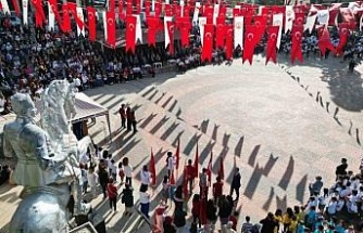 Kuyucak’ta 100. yıl coşkusu meydanlara sığmadı