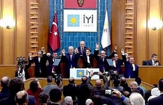 CHP’den istifa eden Efeler Belediye Başkanı Atay, İYİ Parti’ye katıldı
